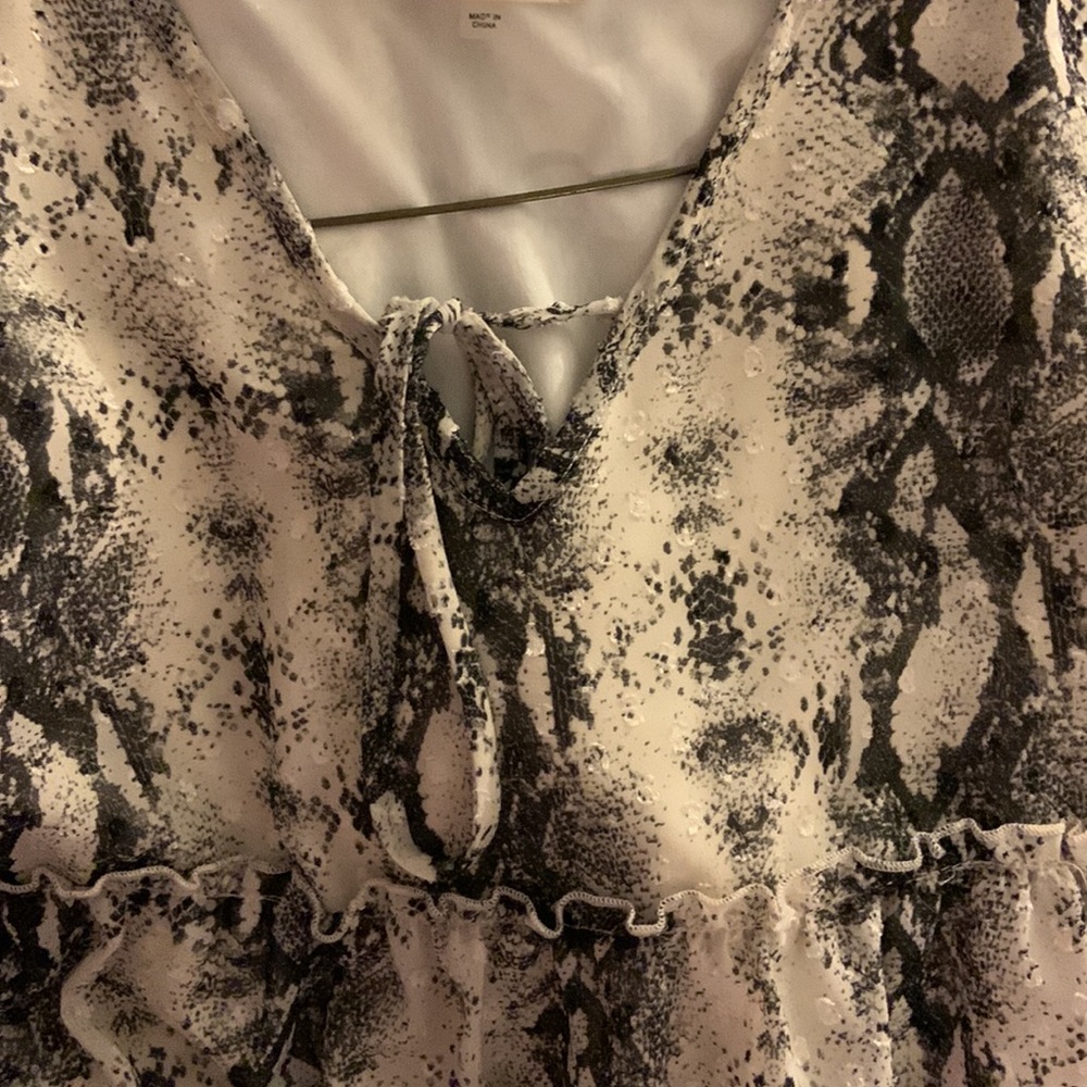 altard state long sleeve flowy shirt - Picture 2 of 6